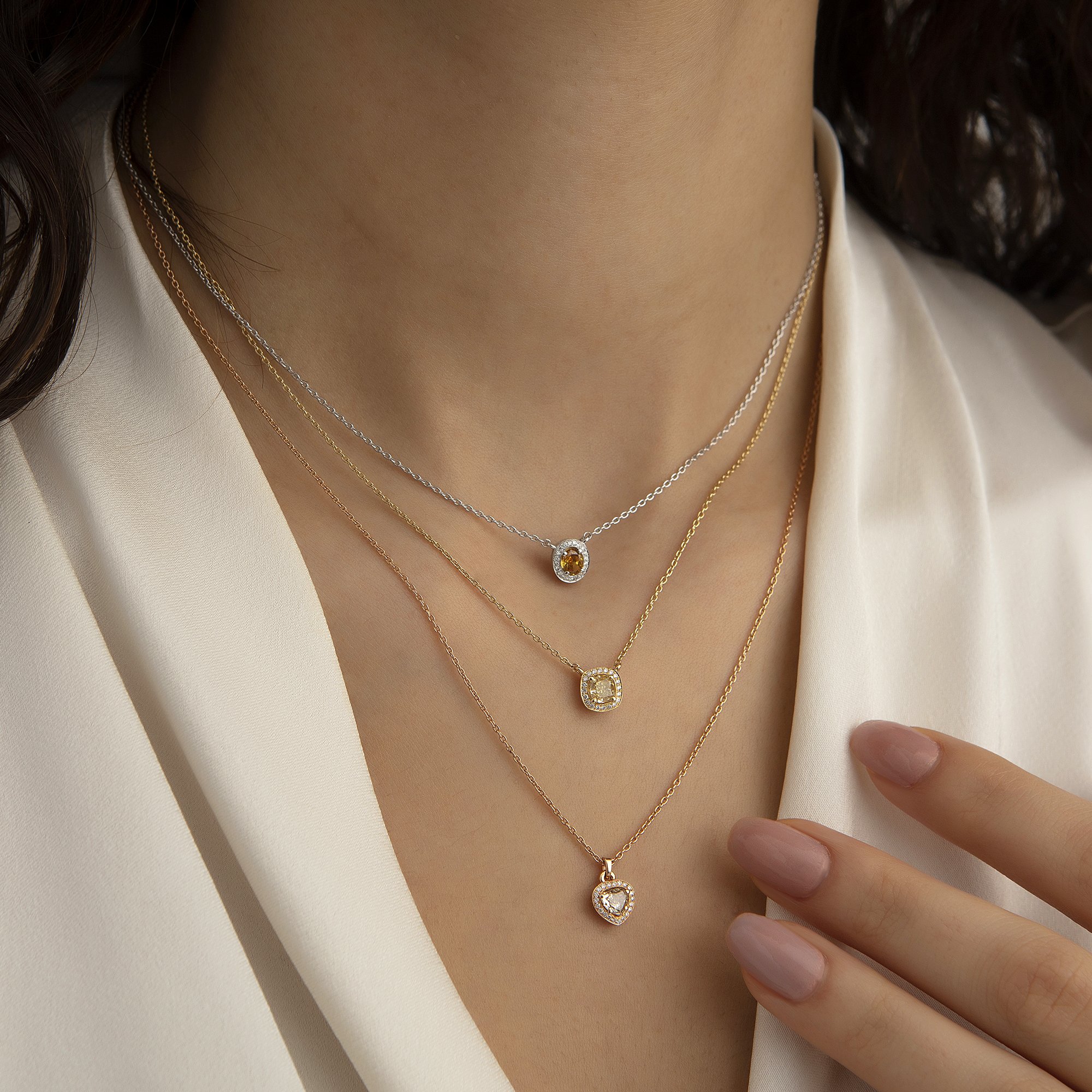 Heart of Elegance Necklace - Image 2