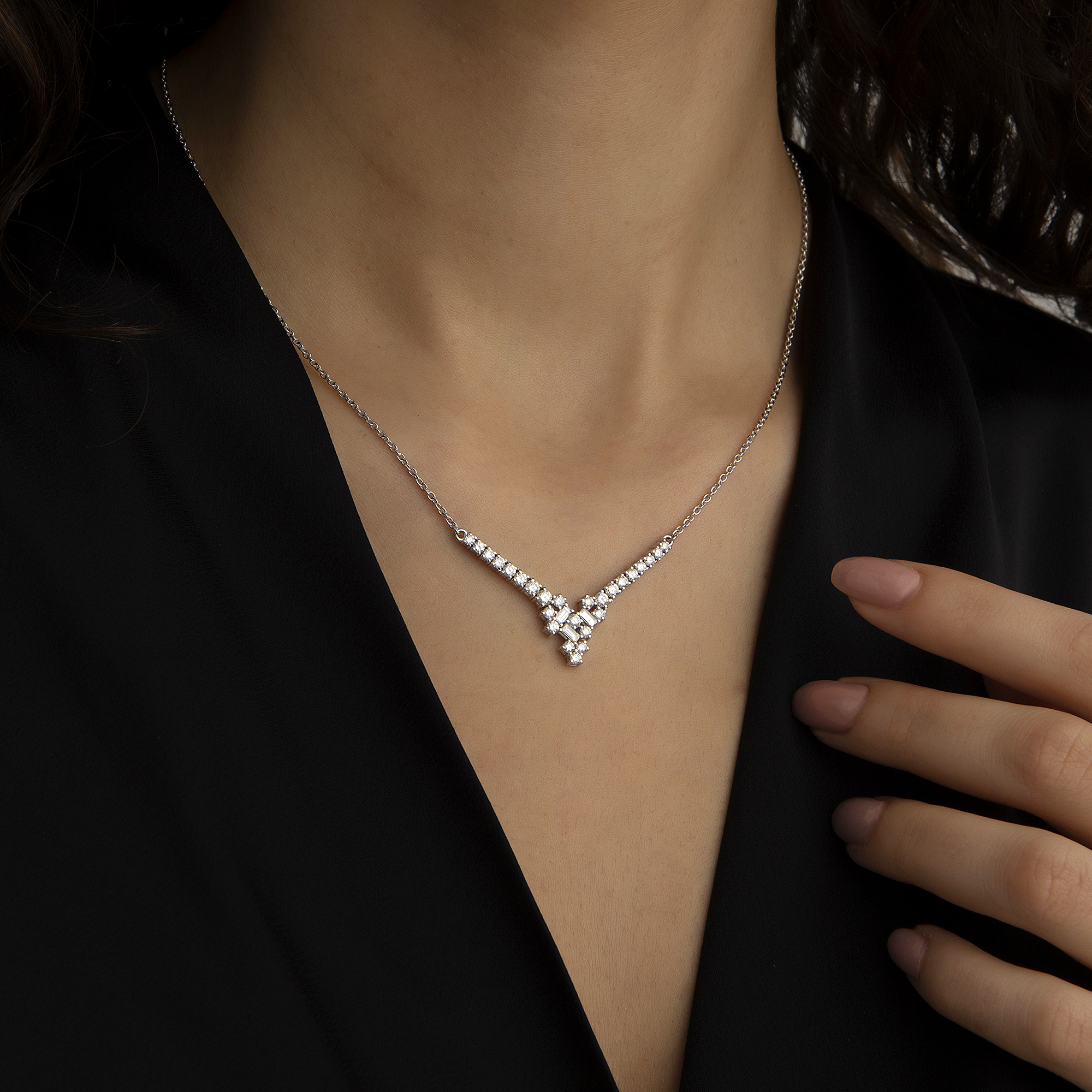 Timeless Woman Necklace